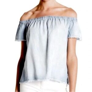 Cloth & Stone Anthropologie Off The Shoulder Blue Chambray Frayed Hem Top Medium